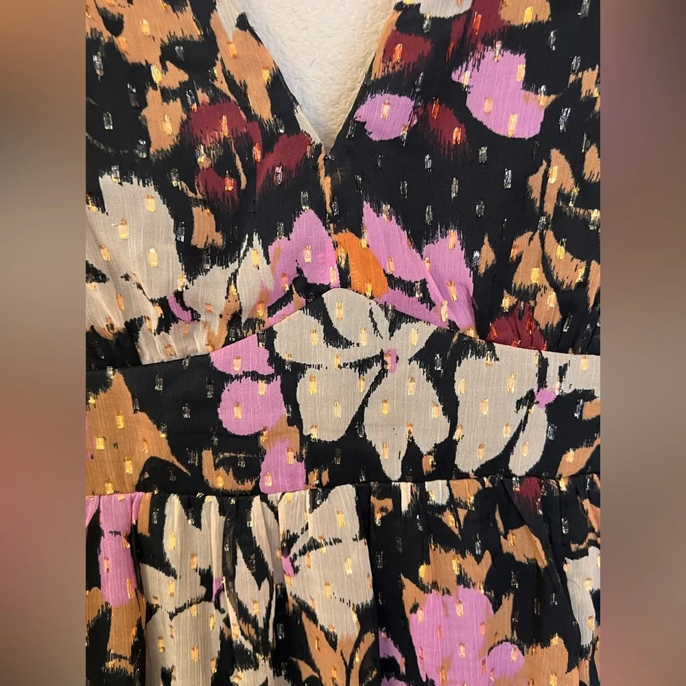 LOFT NWT Metallic Clip Gardenia Cutout High Slit Floral Maxi Dress Size SP - Picture 6 of 15